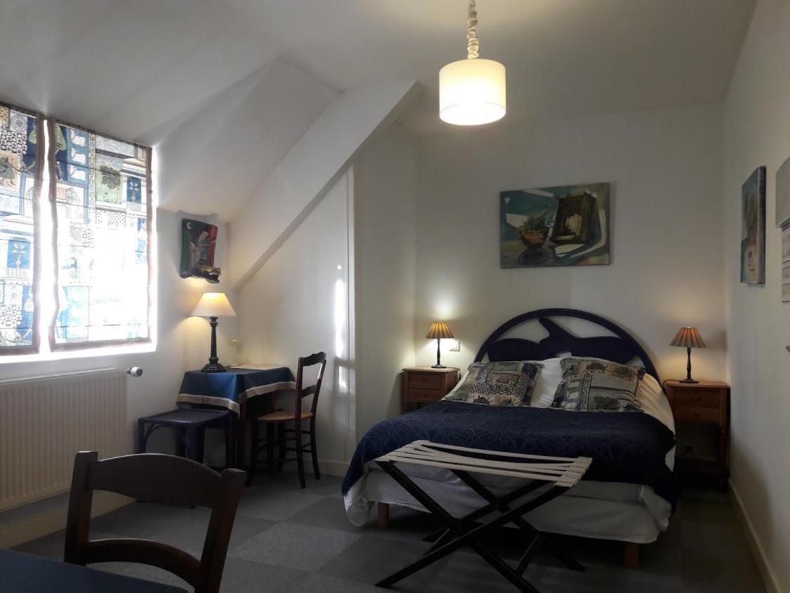 Logishotels Le Relais Du Quercy Meyssac Bagian luar foto